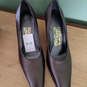 Salvatore Ferragamo Bronze Pumps